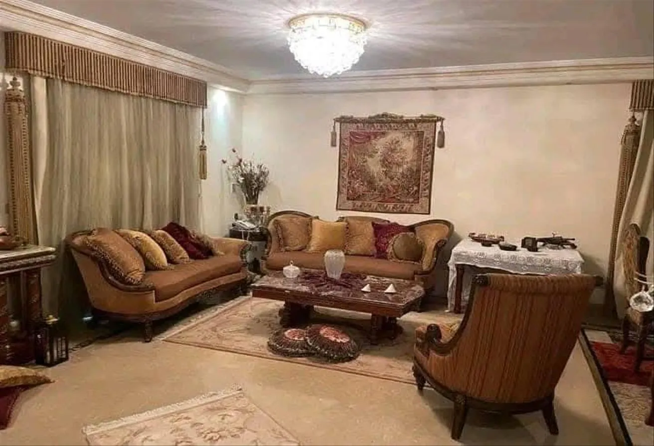 Sale in Rehab City First Phase: فيلا تشطيبات خاصه فيومتميز بجوار الخدمات موقع رائع