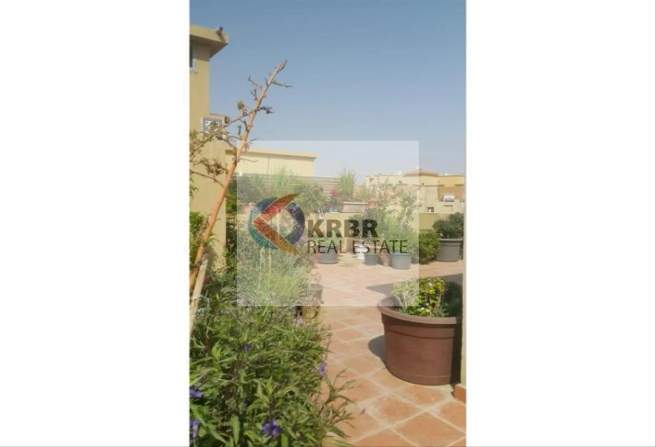 Rent in Casa: استوديو مفروش للايجار فى كازا بيفرلى هليز