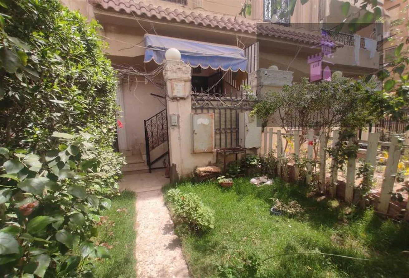 Sale in Al Mostathmir El Saghir: Apartment for Sale in One of the Finest Areas of