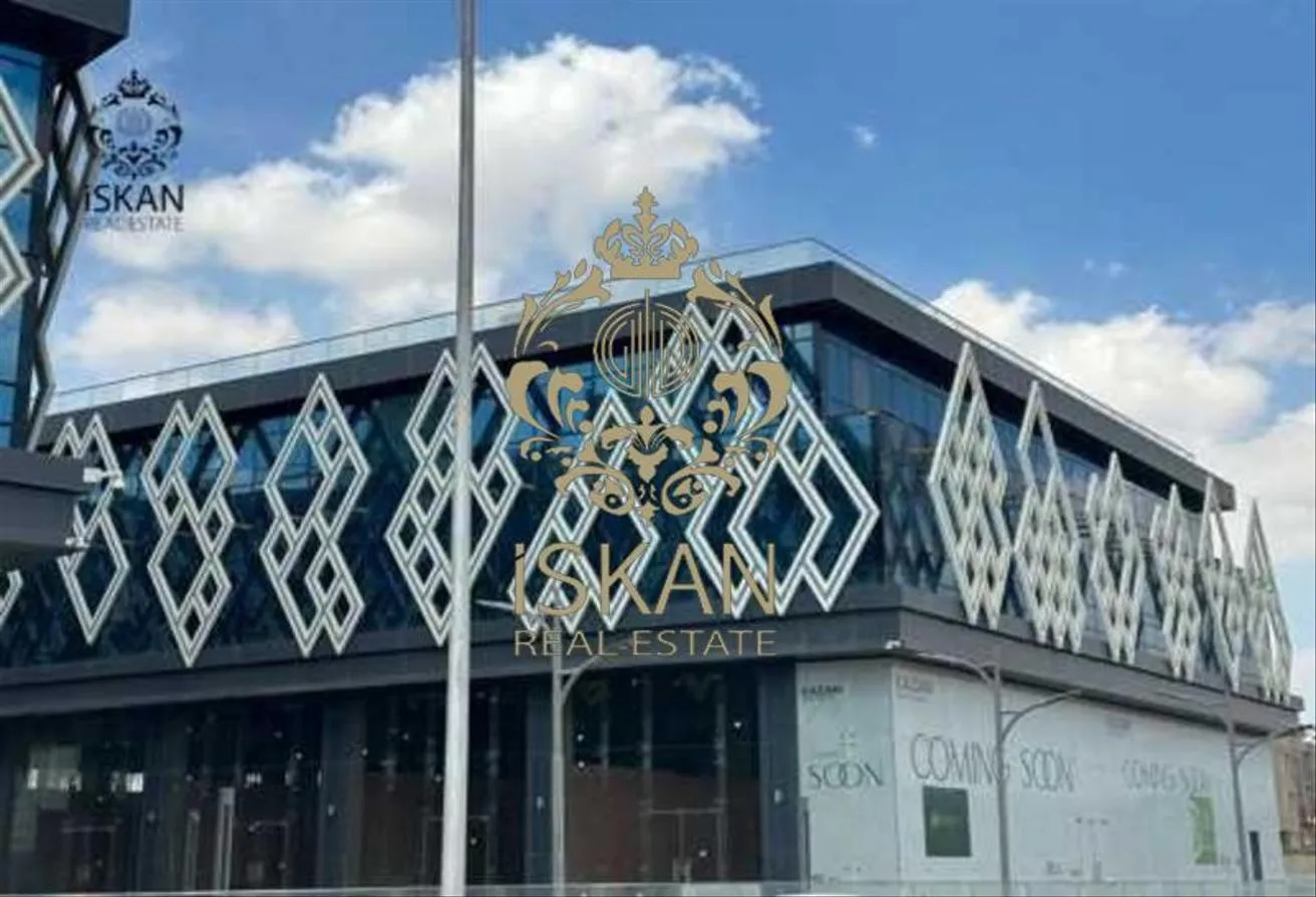 للايجار في كازان بلازا: عيادة للايجار متشطبة في موقع متميز جدا الشيخ زايد 