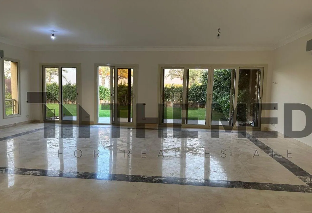 Rent in Grand Heights: للايجار في جراند هايتس توين هاوس بالمطبخ والتكيفات