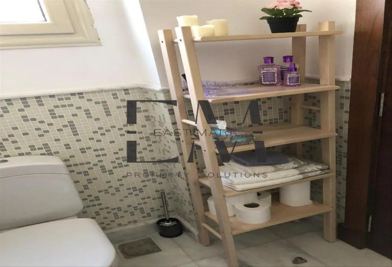 Sale in West Golf: Apartment for sale in Village Gate