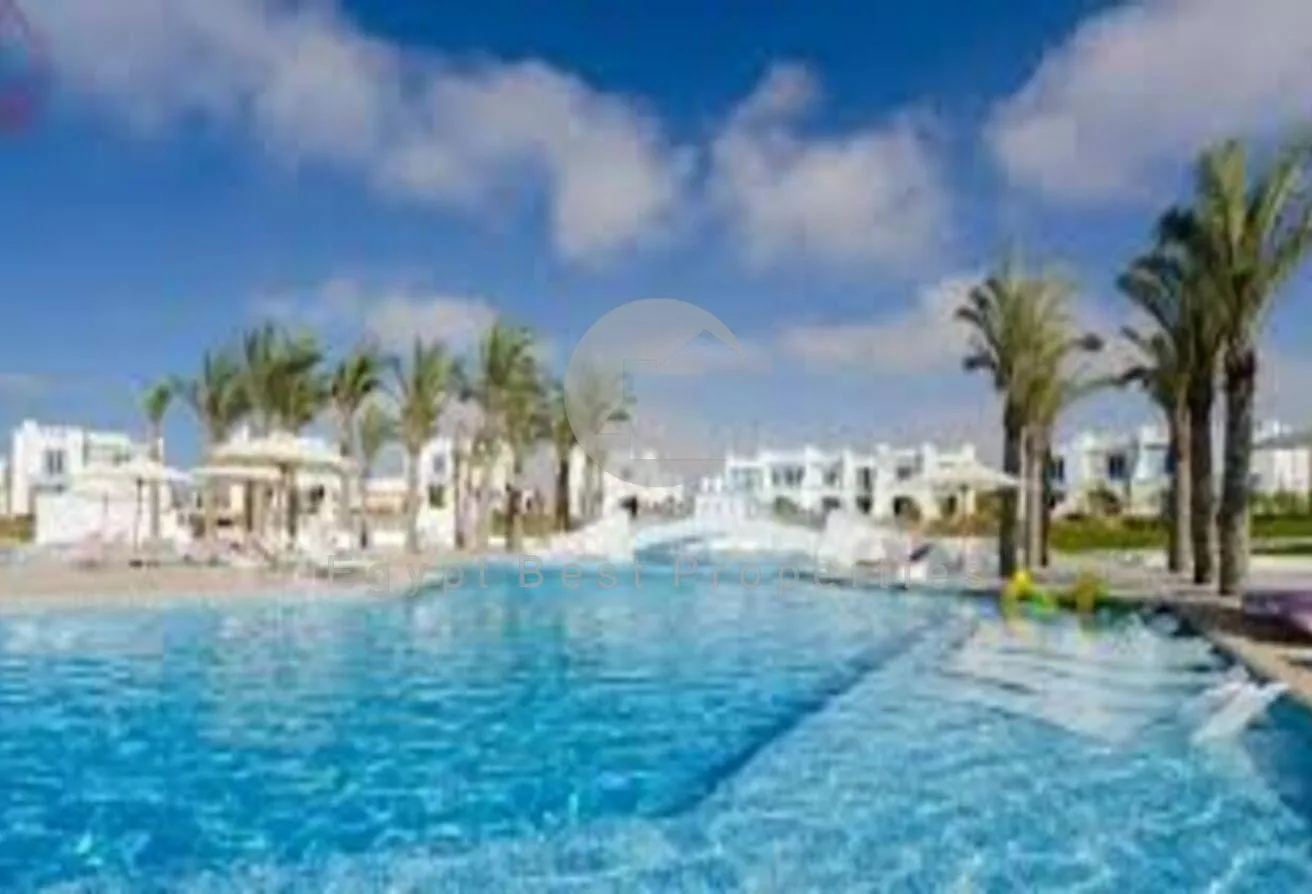Sale in Hacienda Bay: Own a 133 m shop on the North Coast (Hacienda Bay)