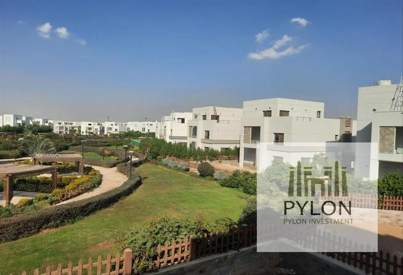 Rent in Wesal City: محل خضار وفاكهة للايجار القانون في كمبوند وصال