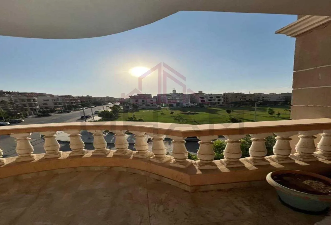 Sale in Area D: Super luxurious, finished garden apartment