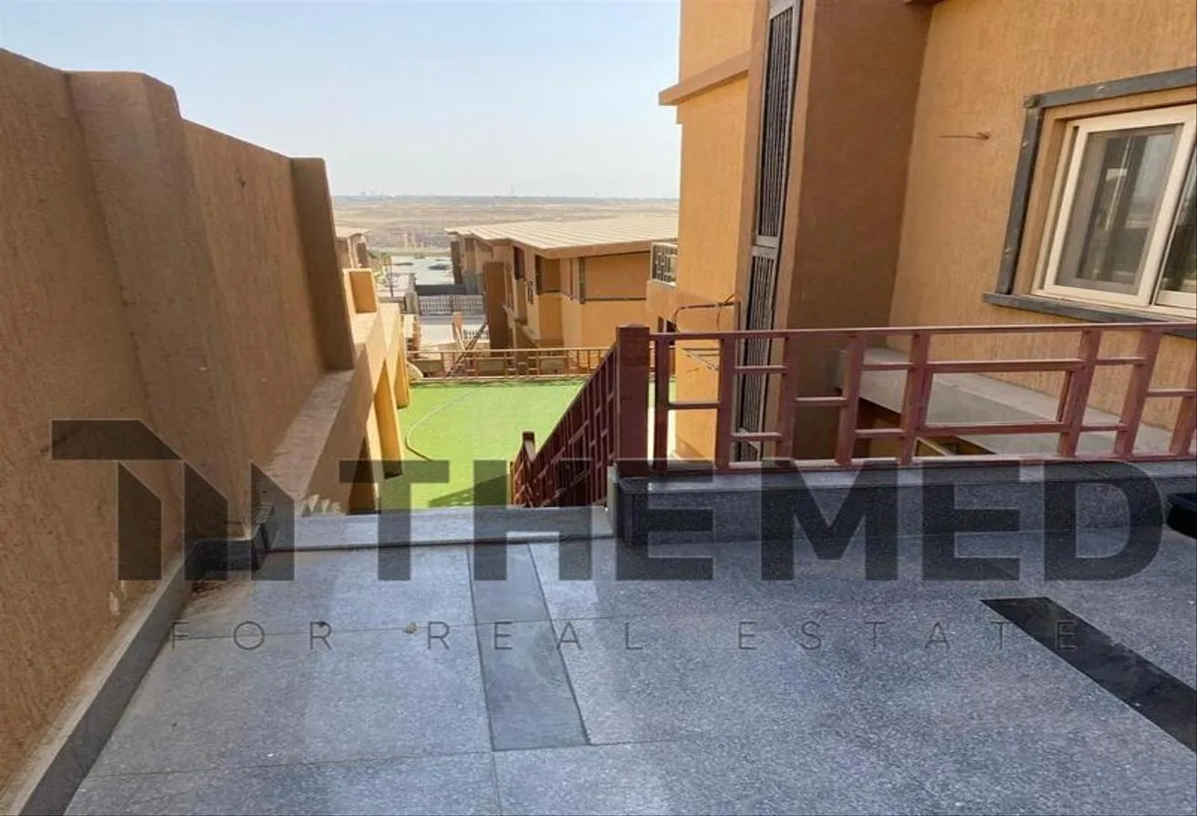 Gallery Image 10