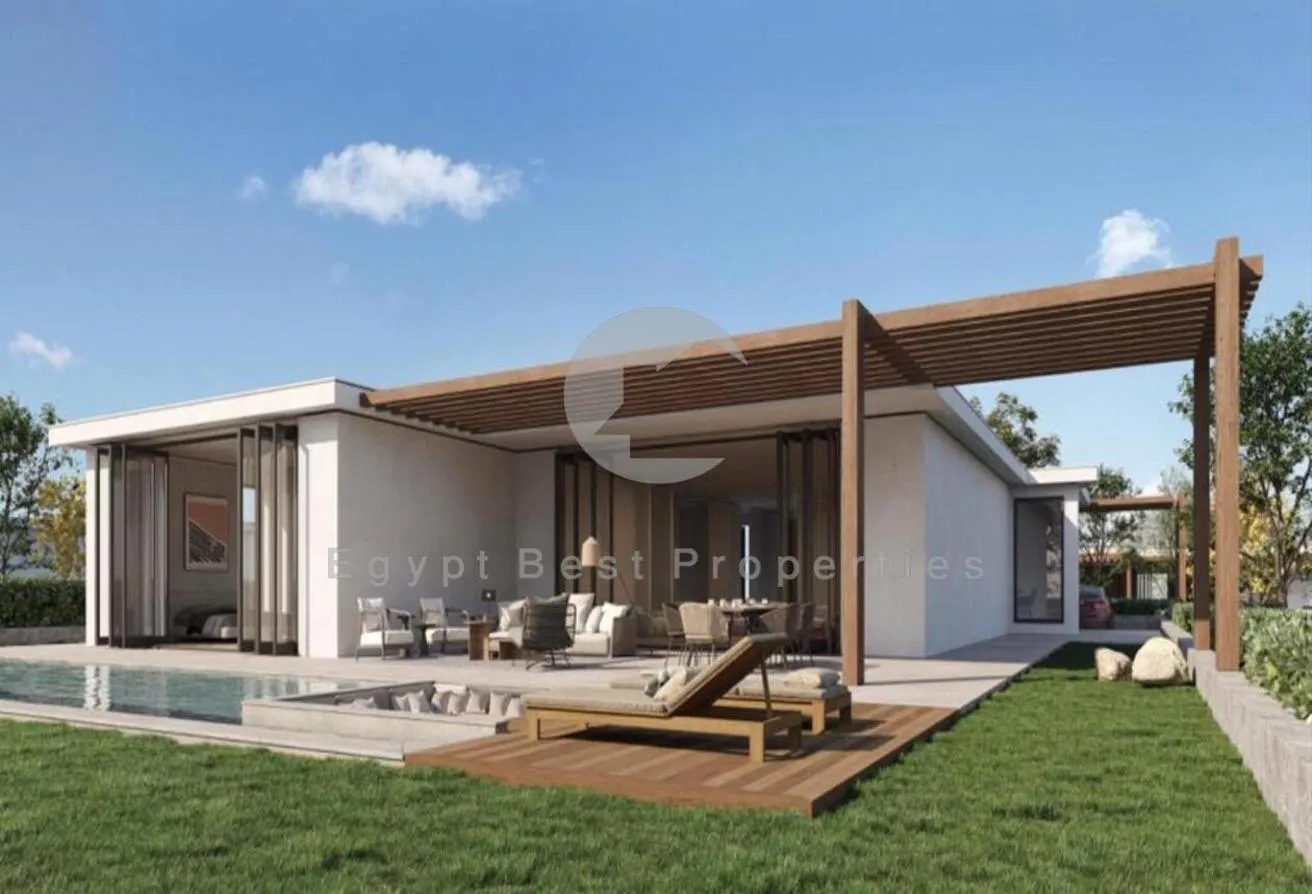 Sale in Direction White: OWN YOUR EARLY DELIVERY SEA VIEW CHALET 10%DP ONLY