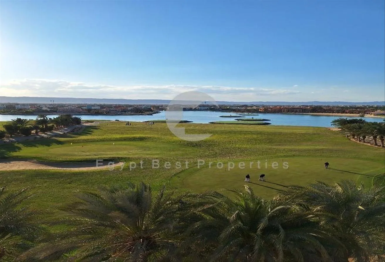 Sale in Mesca: 4BD Villa For Sale Soma Bay With Over 250m Garden