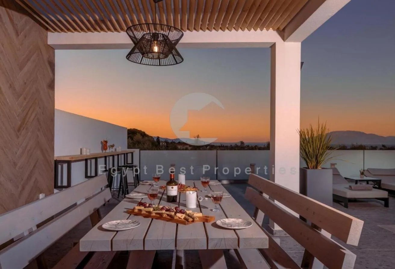 Sale in Solana: Penthouse 4bed-FullyFinished+Acs Zayed-over 9Years