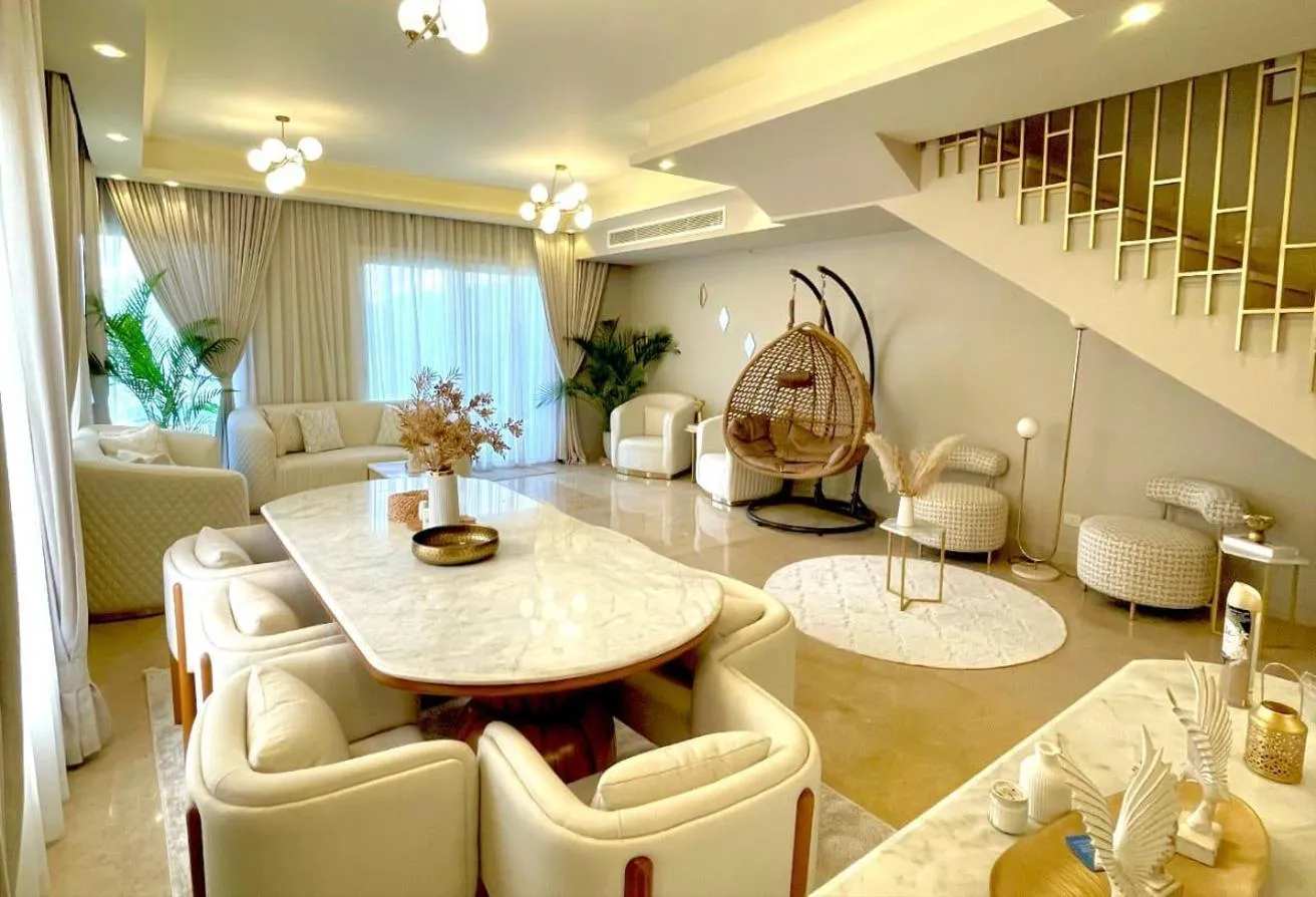 Sale in Atrio: Independent villa for sale in Atrio Ultra Lux