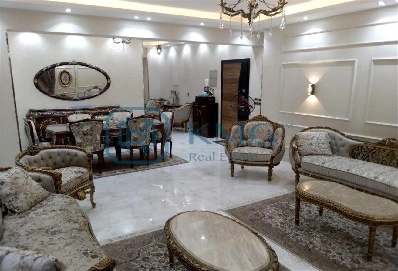 Sale in Mostafa Kamel Axis: فرصة شقة الترا لوكس بجنوب الاكاديمية أرضي مرتفع