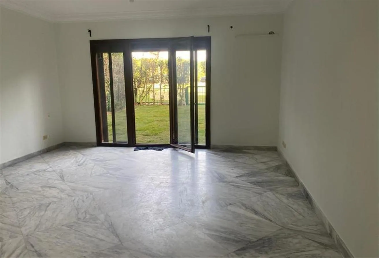 Rent in Casa: For rent Douplex in Beverly Hills (Casa)