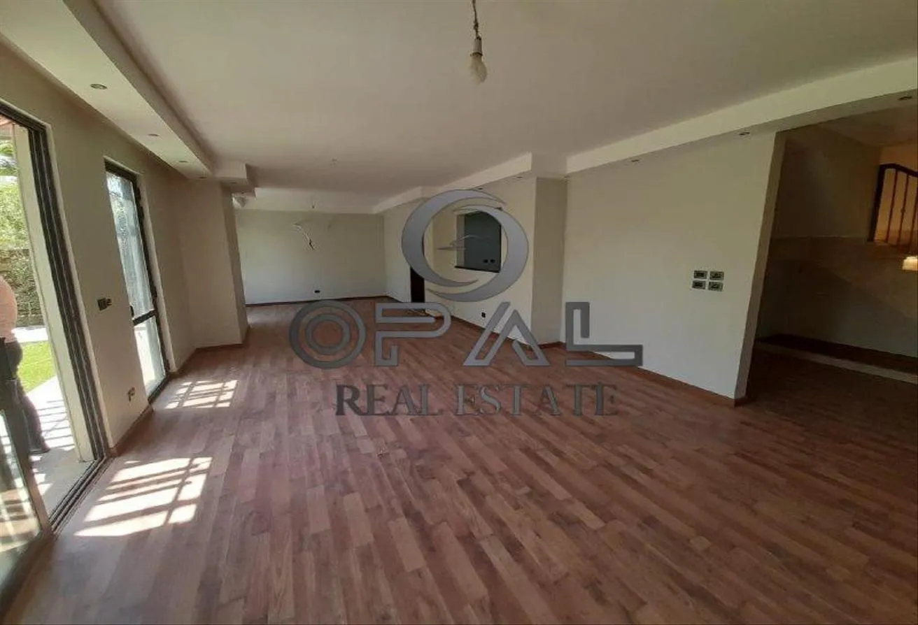 Rent in Six West: Duplex in Garden Westown, 3 rooms + nanny (kitchen