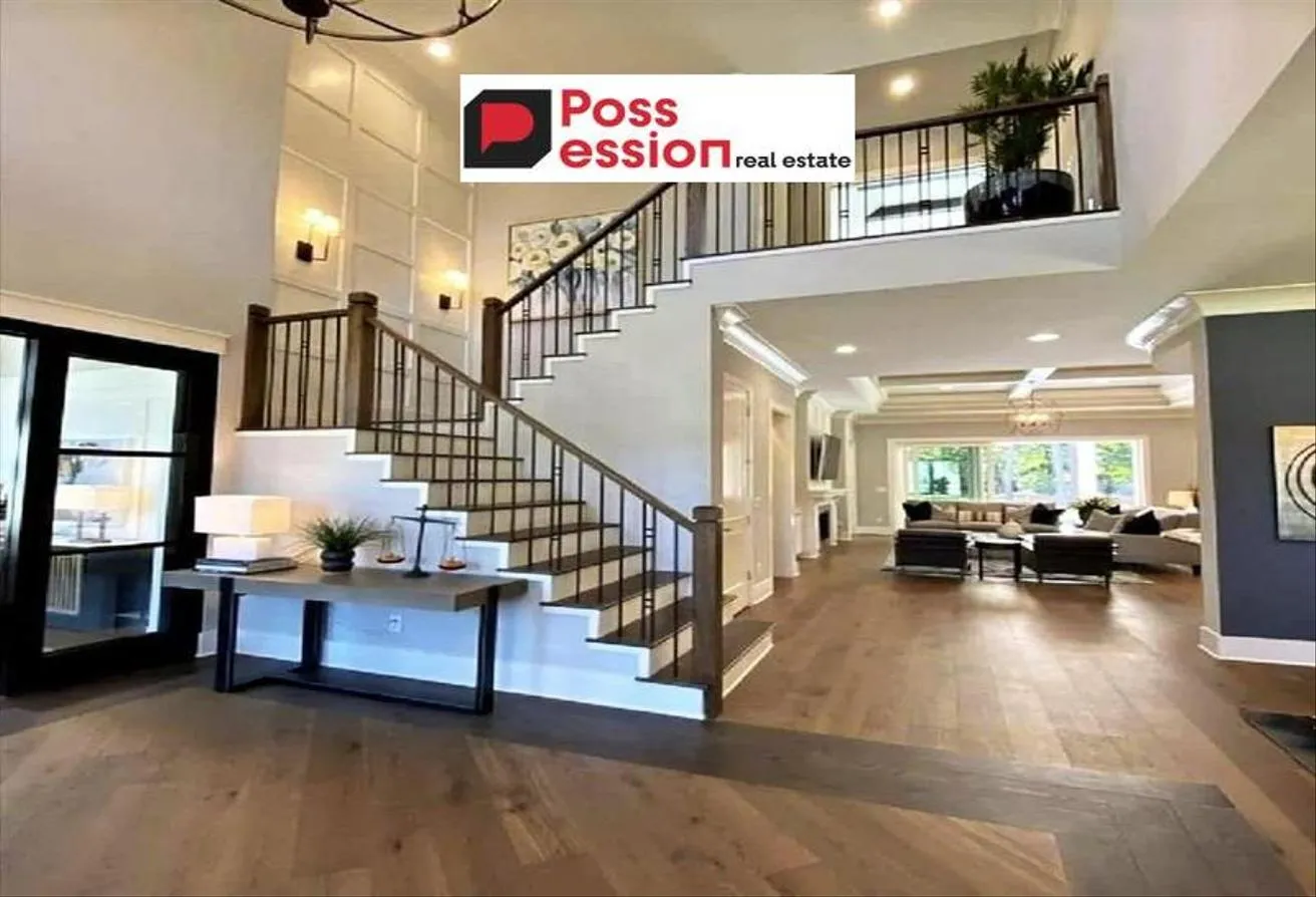 Sale in Stei8ht: for sale town house in creek town /delivery 2025.