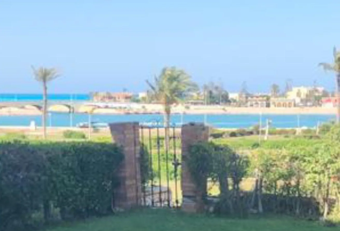 Sale in Marina 5: دوبلكس للبيع مارينا ٢ اول صف بحيرة رملية 