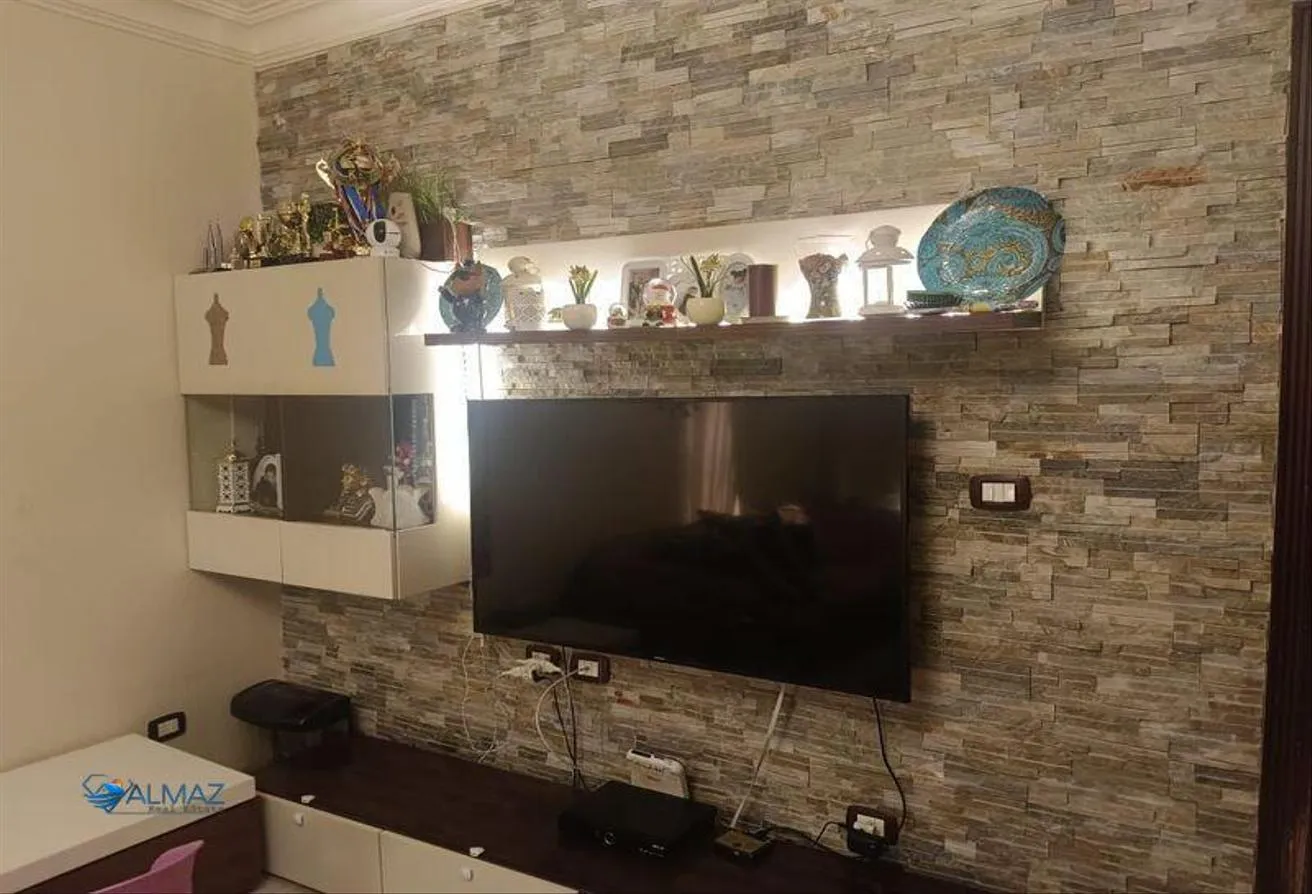 Gallery Image 14