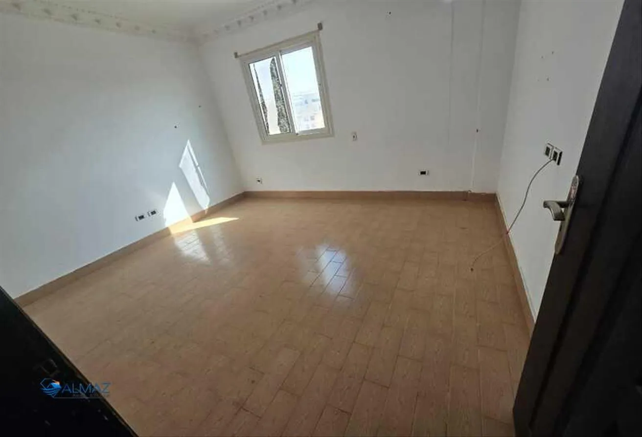 Gallery Image 16