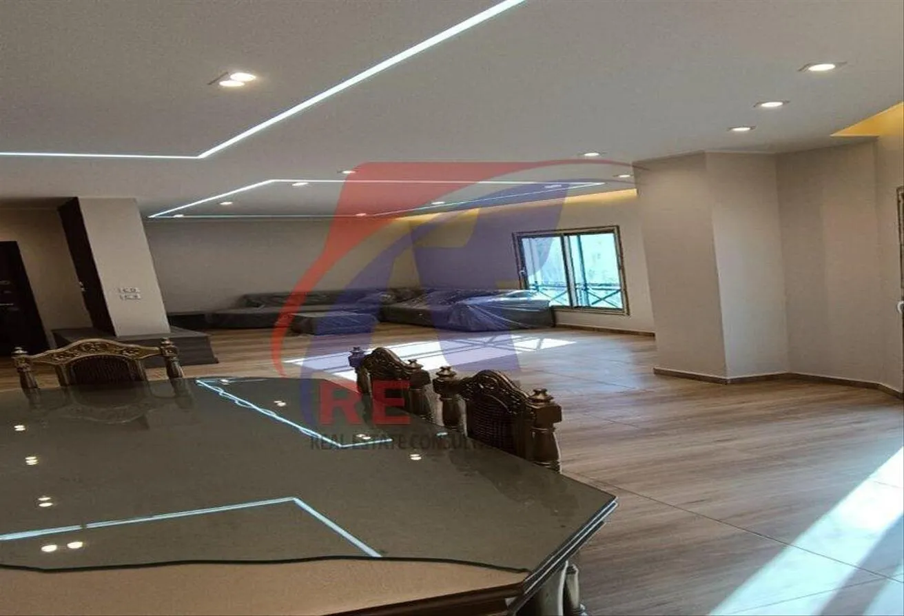 Sale in Grand Cesar: شقةالترا للبيع بالفرش في كمبوند سيزر التجمع الخامس