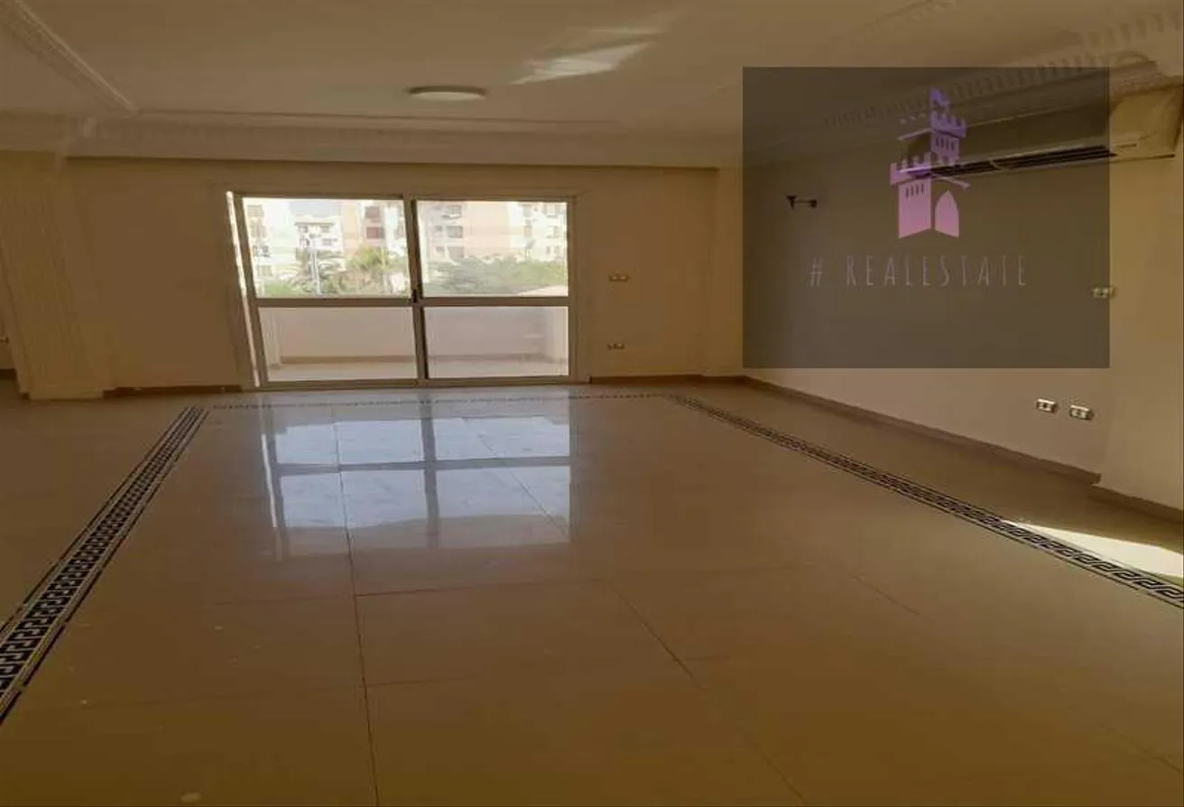 Rent in 7th District: للايجار الادارى شقة ارض 200م بحديقة 150م مدخل خاص