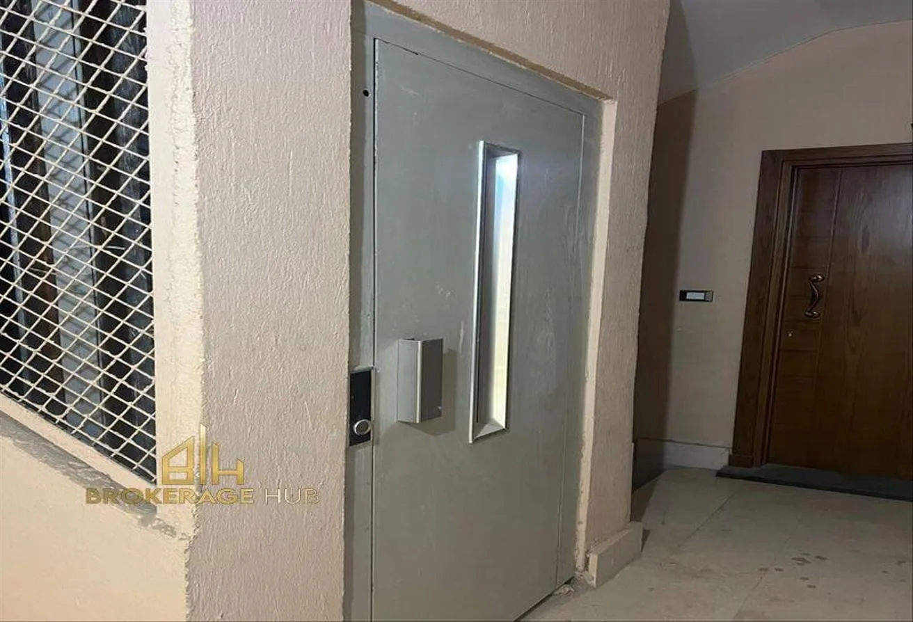 Gallery Image 18
