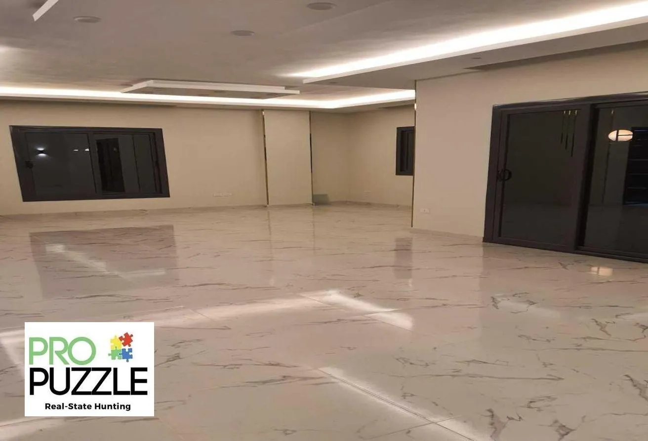 البيع في مركز القاهرة الجديدة: اقل سعرمتر وحدة ادارى للبيع عالتسعين التجمع الخامس 