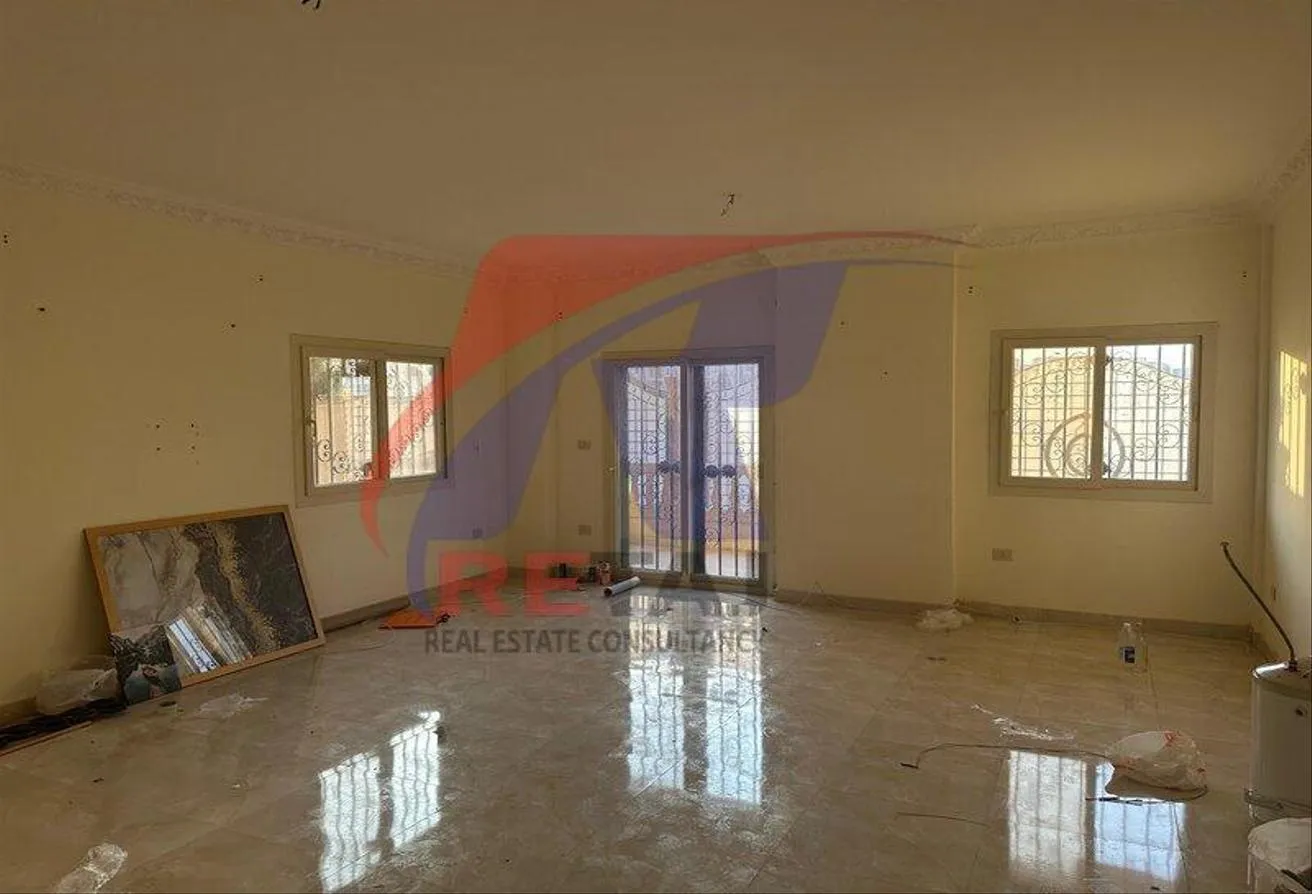 Rent in El Banafseg Apartment Buildings: Two-bedroom apartment in the settlement at an attr