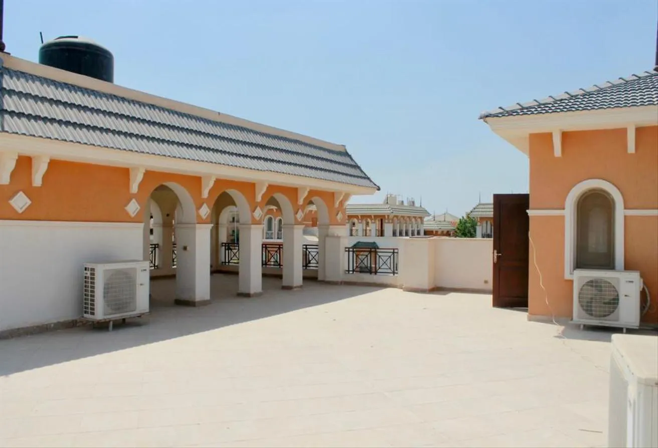 Gallery Image 12