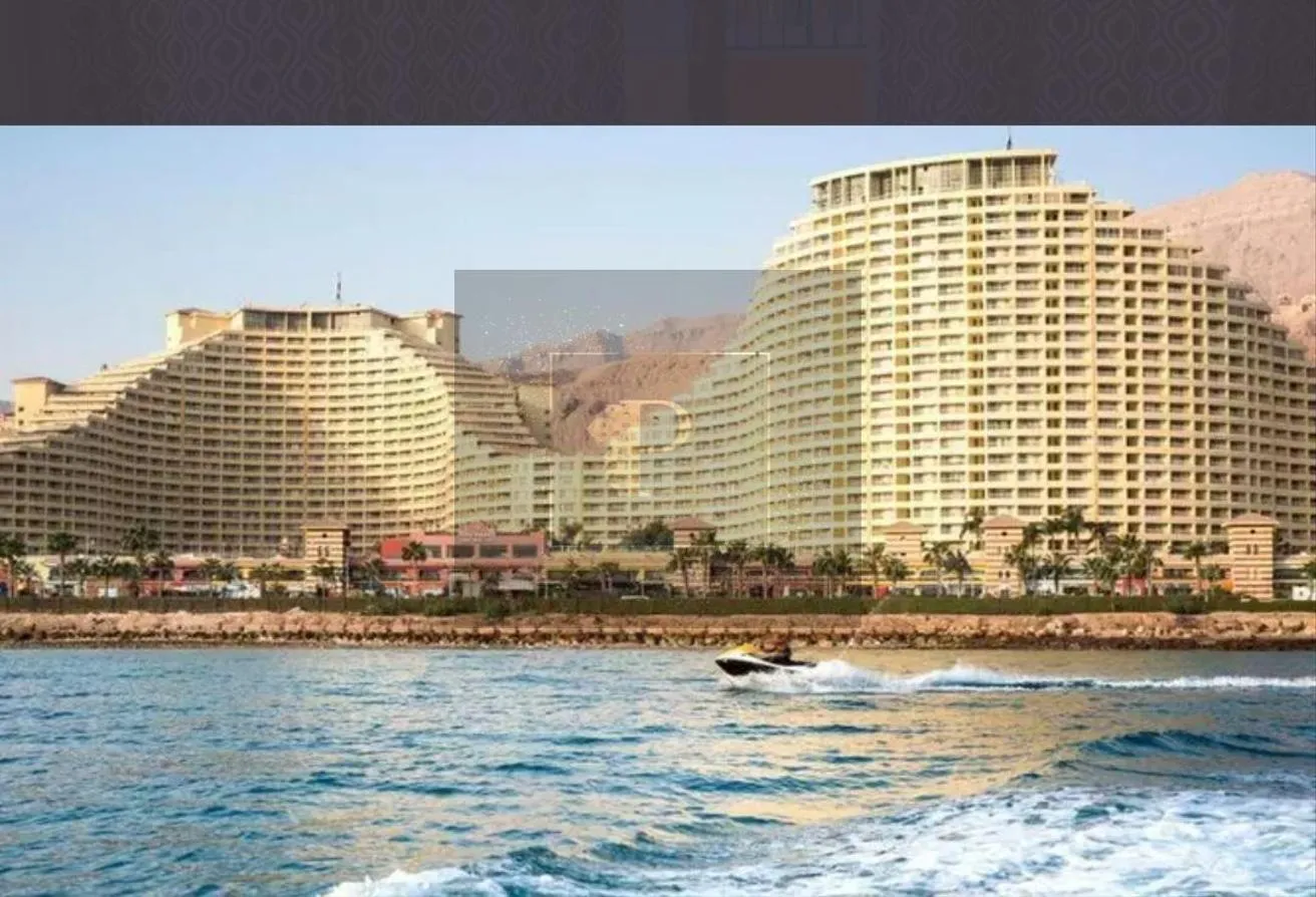 Sale in Caribbean Bay: ببورتو السخنة شالية مميز للبيع في الكاريبيان باى