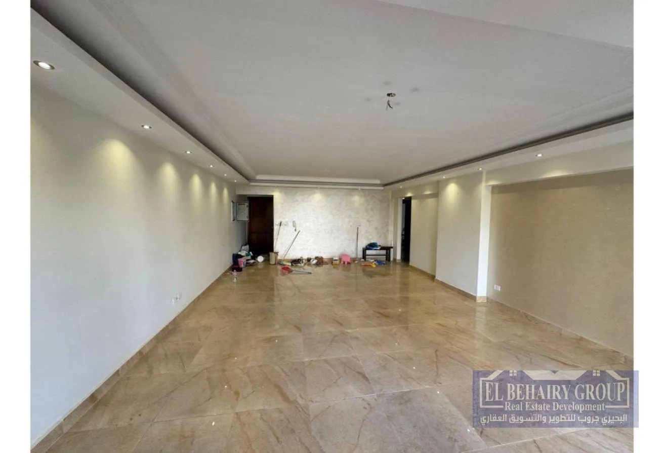 Sale in Rehab City Second Phase: شقة للبيع في الرحاب 2