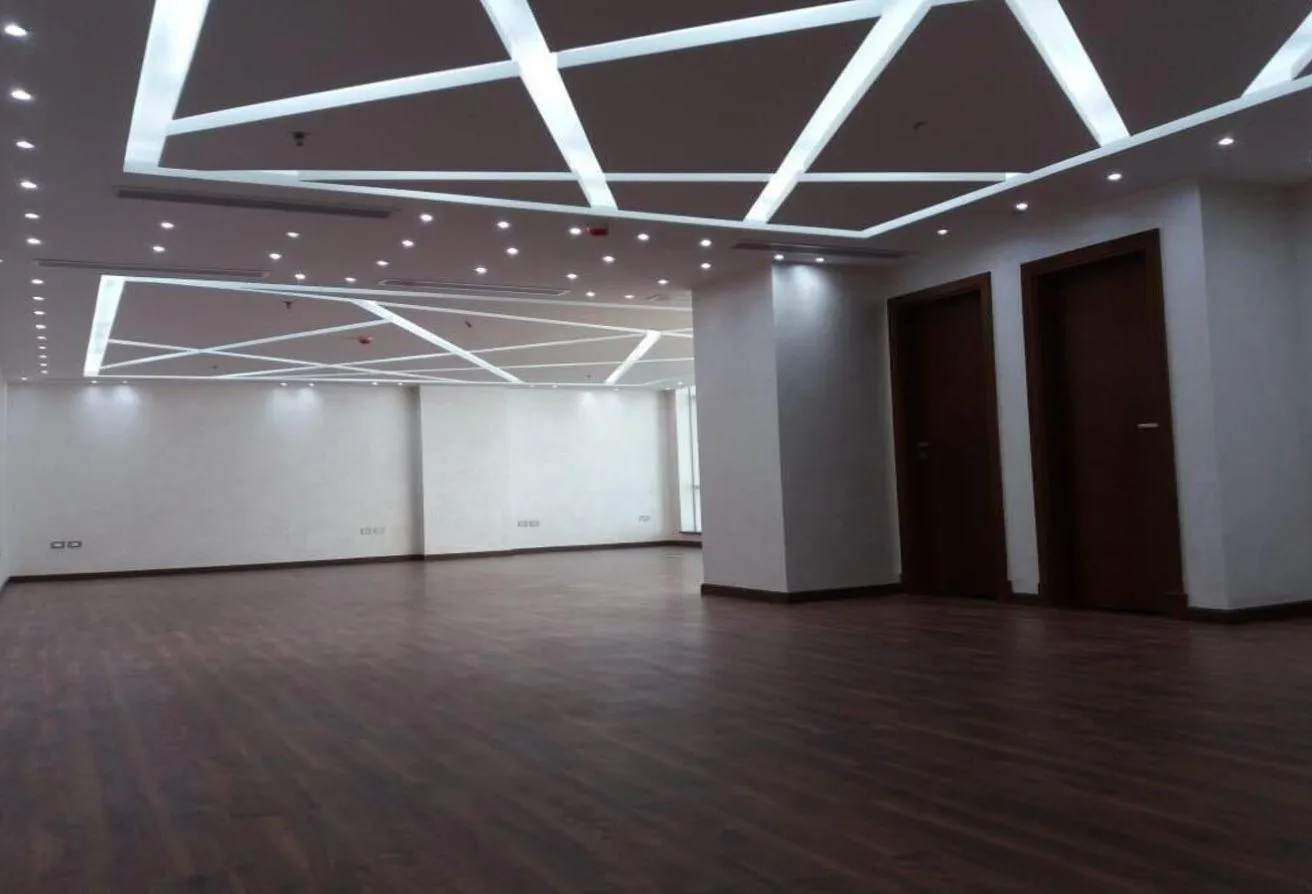 Rent in Trivium Business Complex: Office for rent 157 m directly on North 90th St .