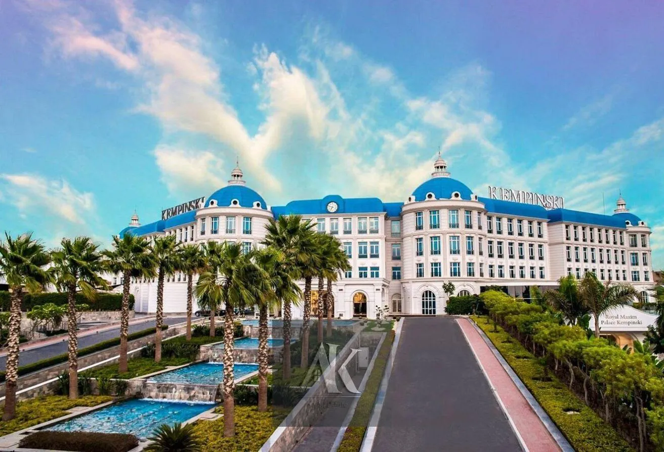 Sale in Royal Maxim: Wonderful Villa 1001m in Royal Maxim Kempinski