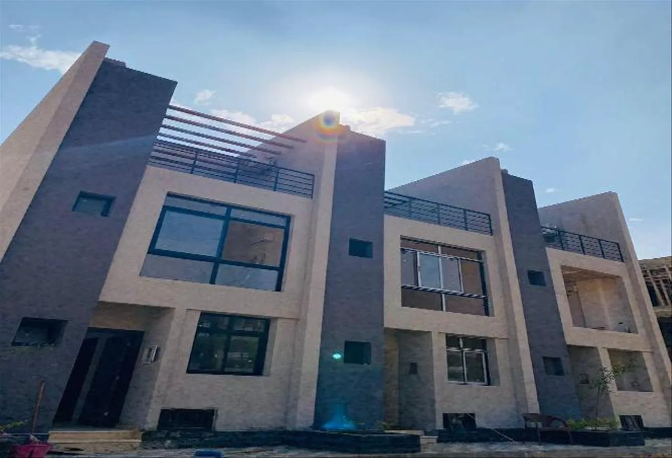 Sale in MonteNapoleone: Apartment For Sale In Reportage, Mostakbal City