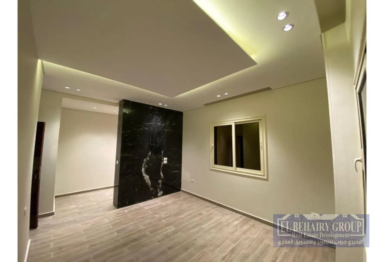 Sale in West Golf: Apartment for sale in special location n West Golf