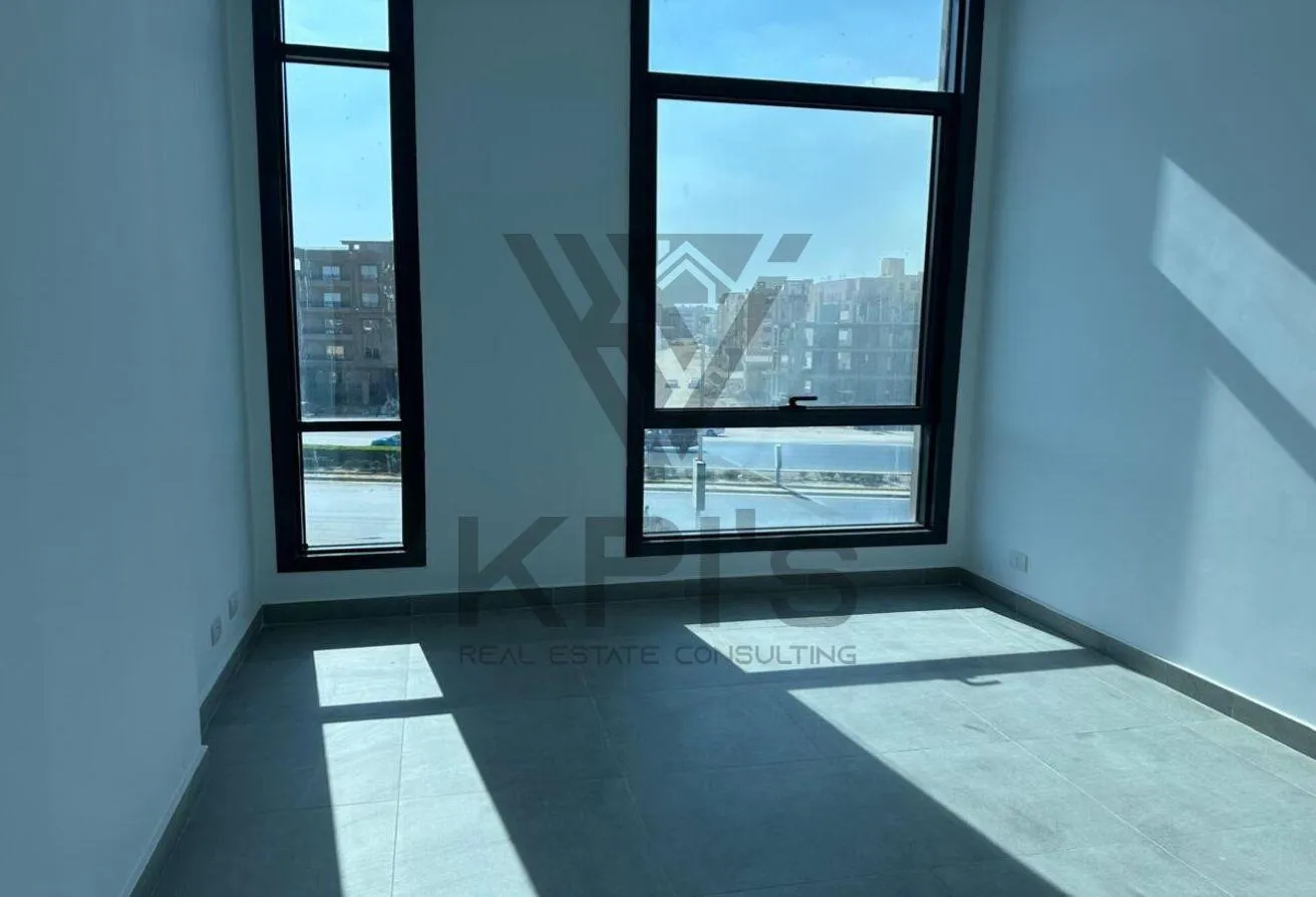Rent in Mivida: Clinic F.F at lowest Rental Price Directly on 90St