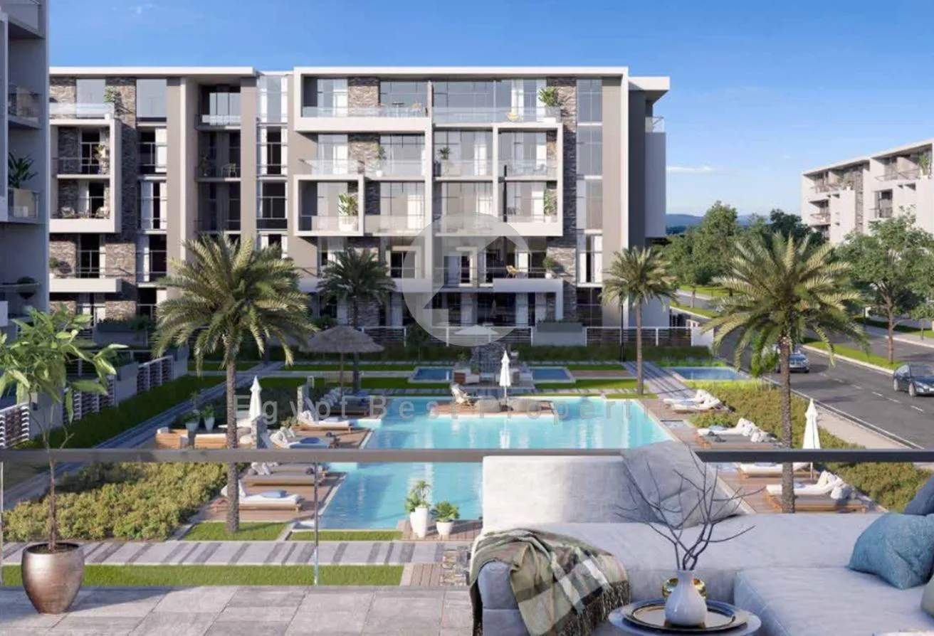 Sale in El Patio Oro: Ground with garden resale under market price