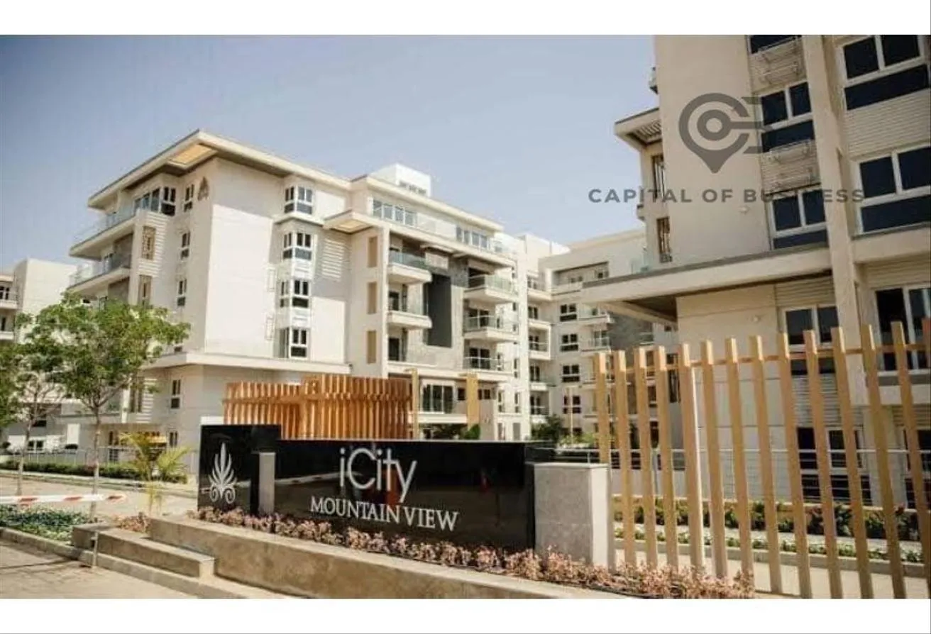 Sale in Mountain View iCity: Sky roof resale under market price with prime loca