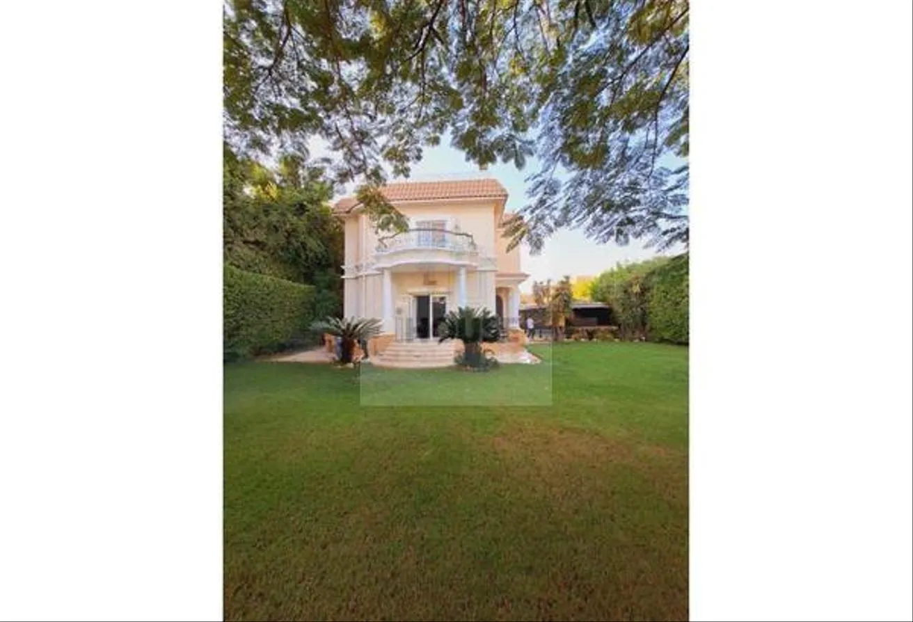 Rent in Beverly Hills Road: Villa for Rent with Swimming Pool