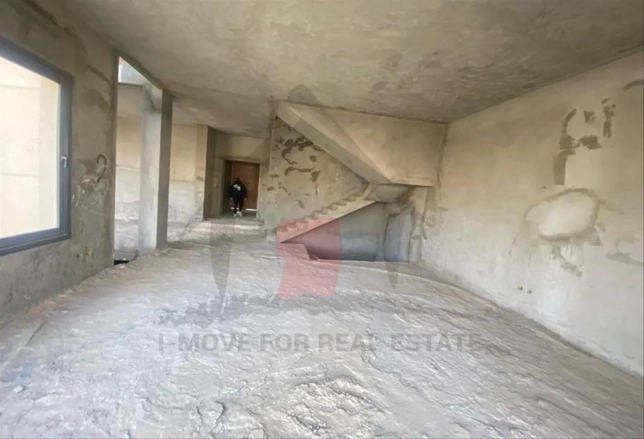 Sale in Alma: فيلا للبيع نصف تشطيب كمبوند الما