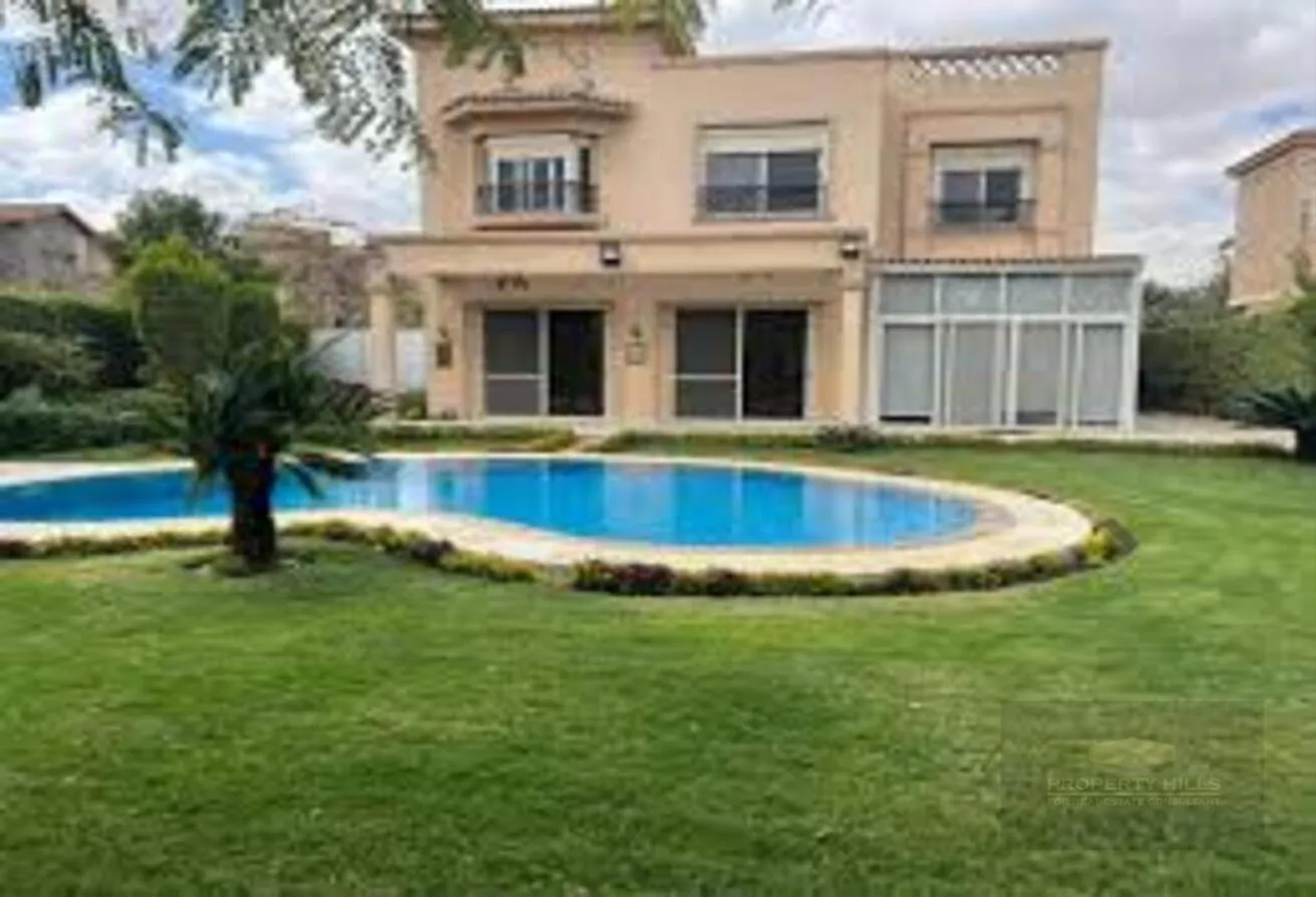 Sale in Mountain View 3: Own a villa by Sodic with lowest DP. &amp; inst. 10yrs