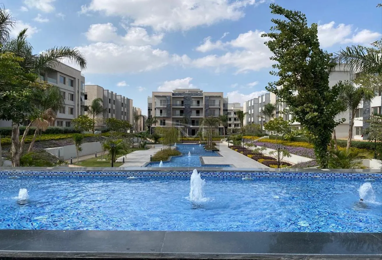 Sale in Galleria Moon Valley: Penthouse 197m For Sale in Galleria New Cairo