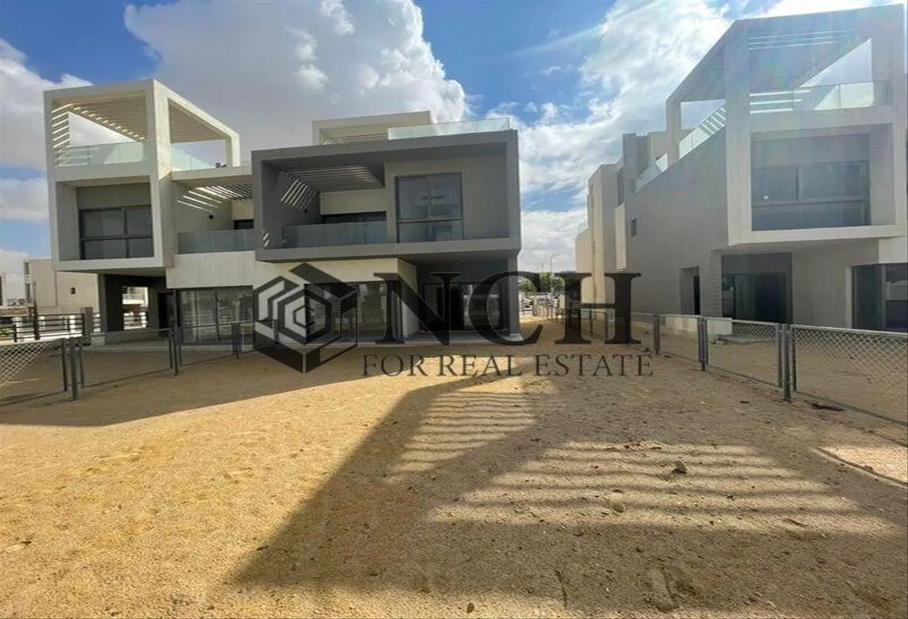 Rent in Moon Residences: Twinhouse Corner 400M For Rent, Prime Location.