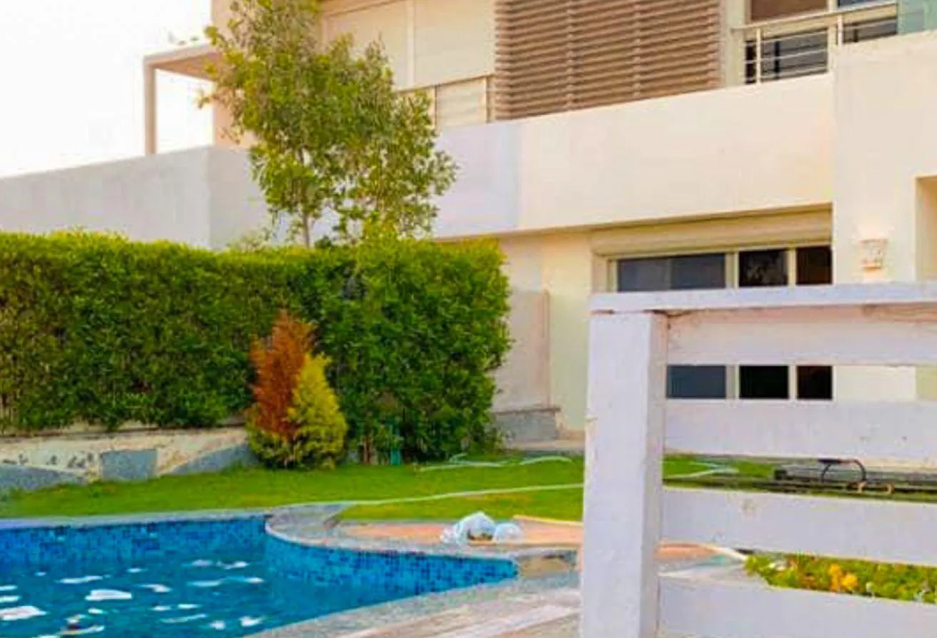 Sale in Hacienda Bay: Twin house villa for sale (Hacienda bay)