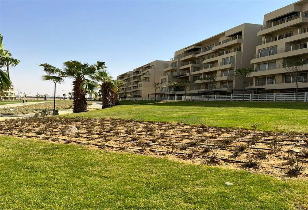 Sale in Capital Gardens Compound: Apt 195m Ready to move Resale in Capital Garden