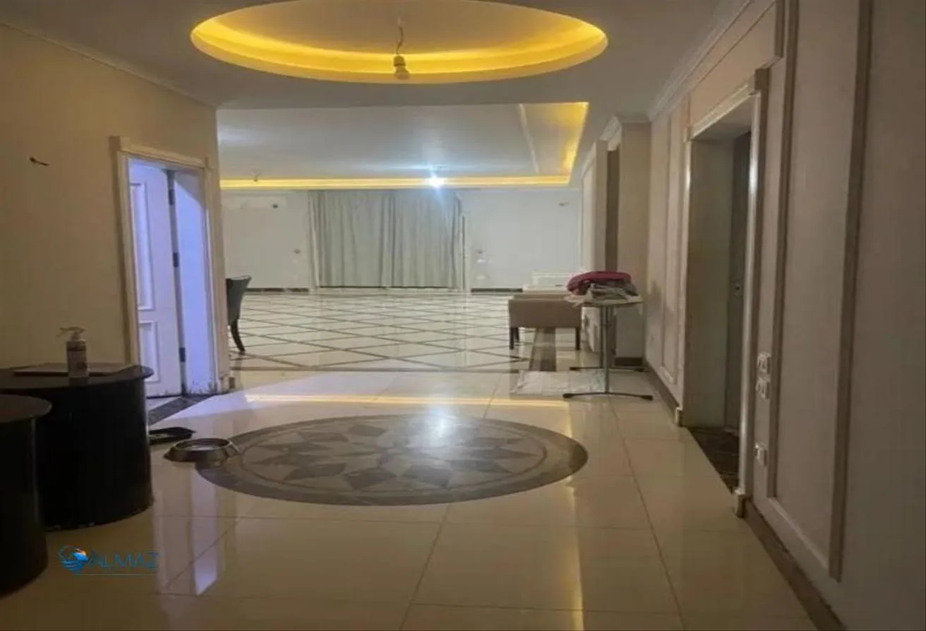 البيع في النخيل: شقه للبيع في التجمع الاول في منتجع النخيل 
