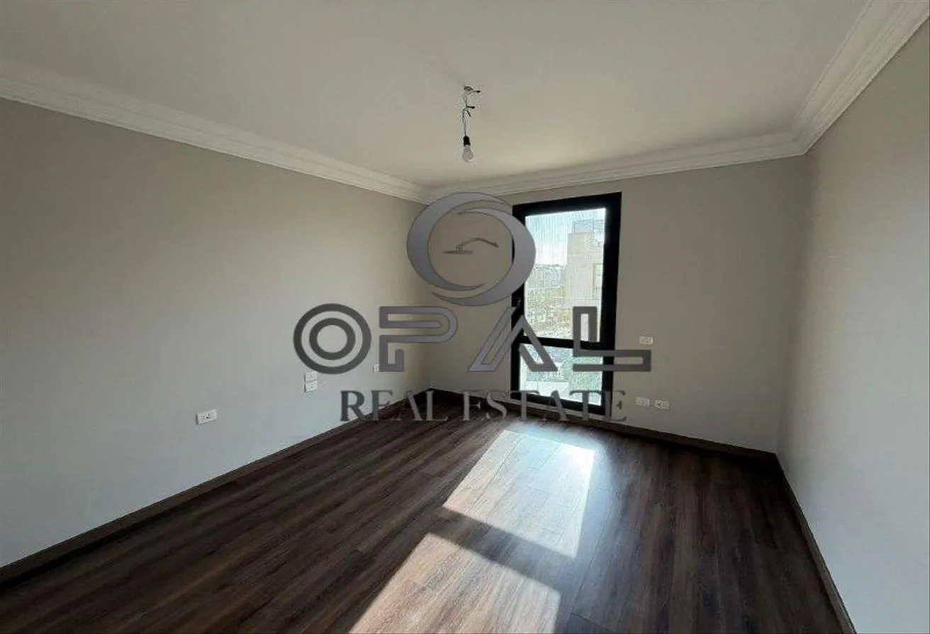 Gallery Image 16