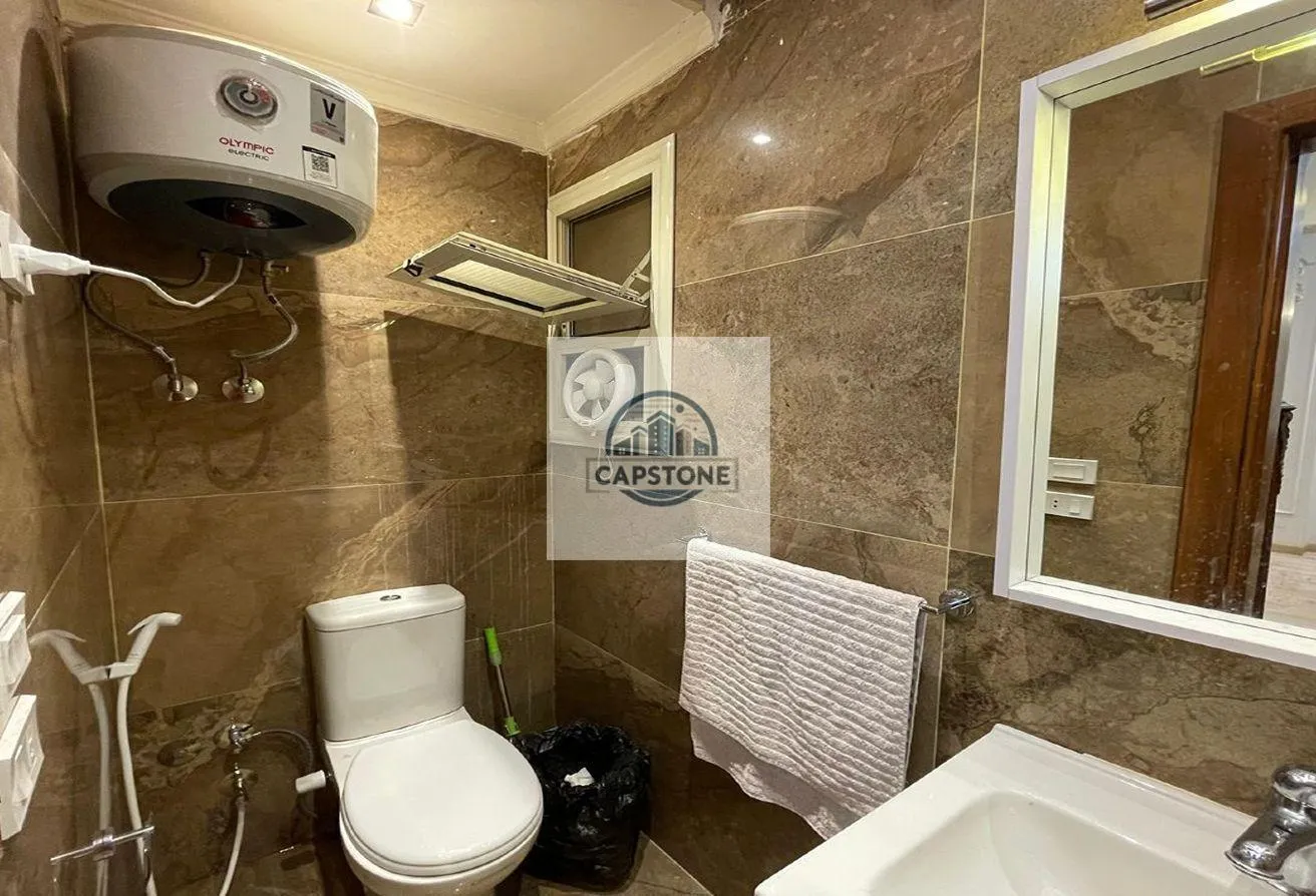 Sale in El Diplomaseen: ستاندلون للبيع في كومباوند الدوبلوماسيين التجمع ال