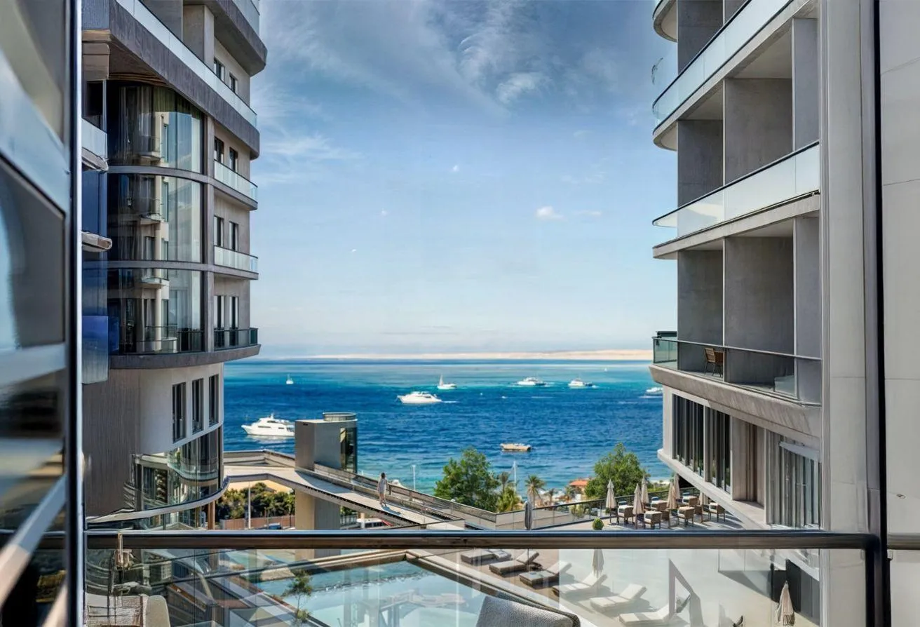 Sale in El Hadaba District: Invest in a 45 Apt at 315,000 D.P in Panorama