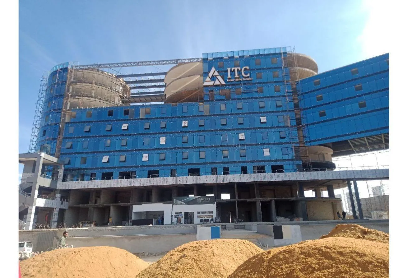 Sale in Elite Mall New Capital: Office in the capital, immediate receipt with a 20
