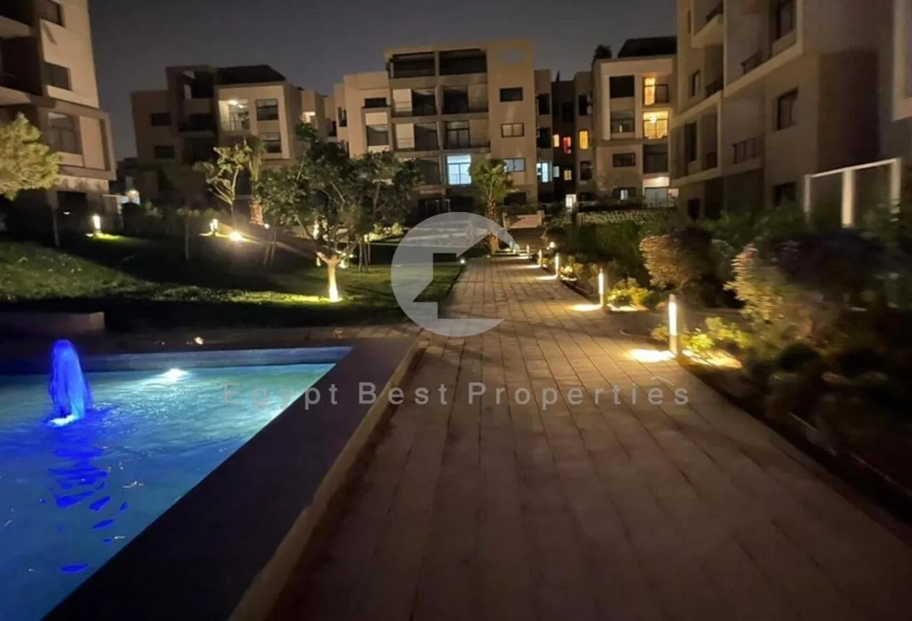 Sale in Fifth Square: Fully finished villa  prime location resale
