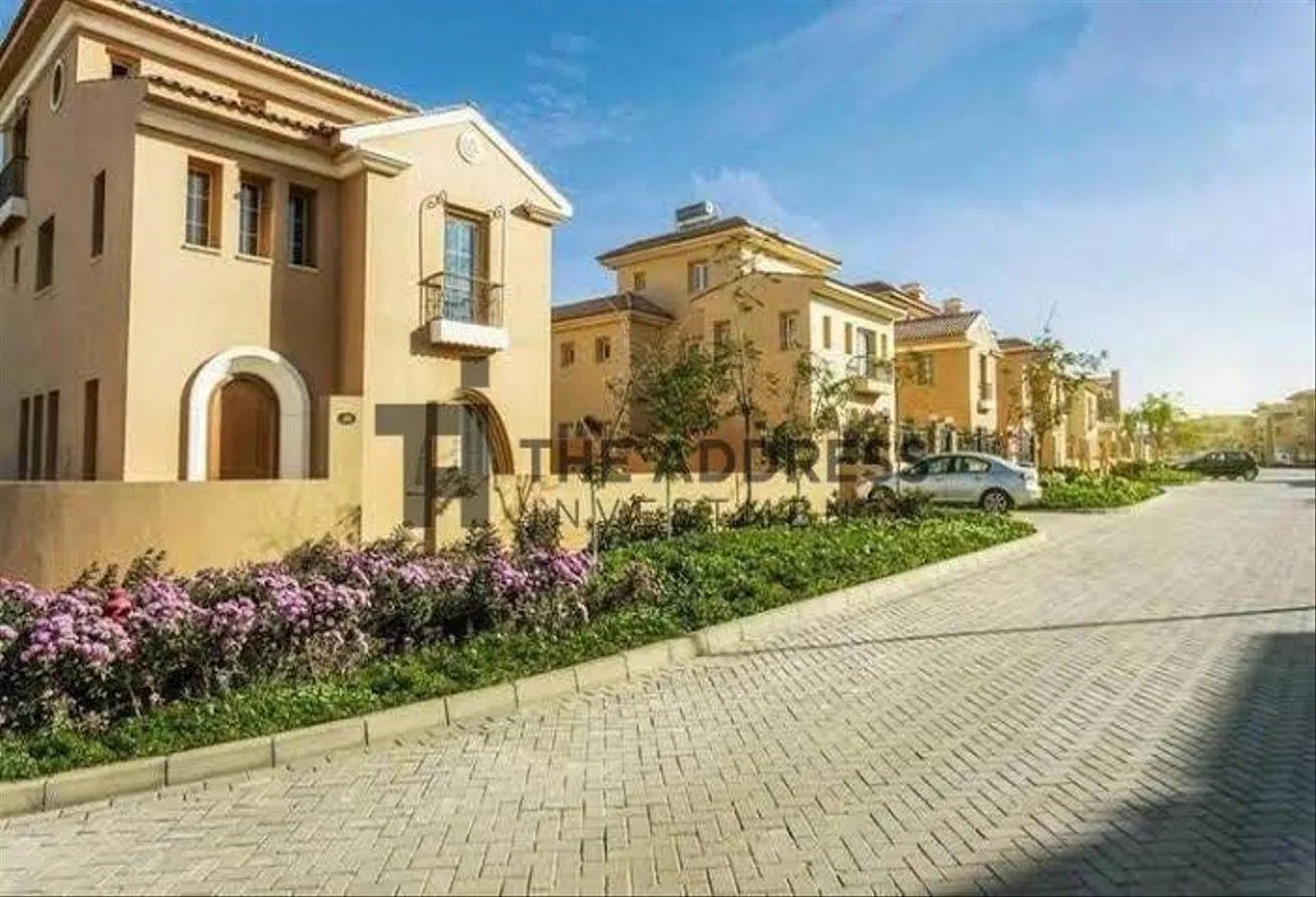 Sale in Ever: Twinhouse At Ever New Cairo Prime Location 0%Dp